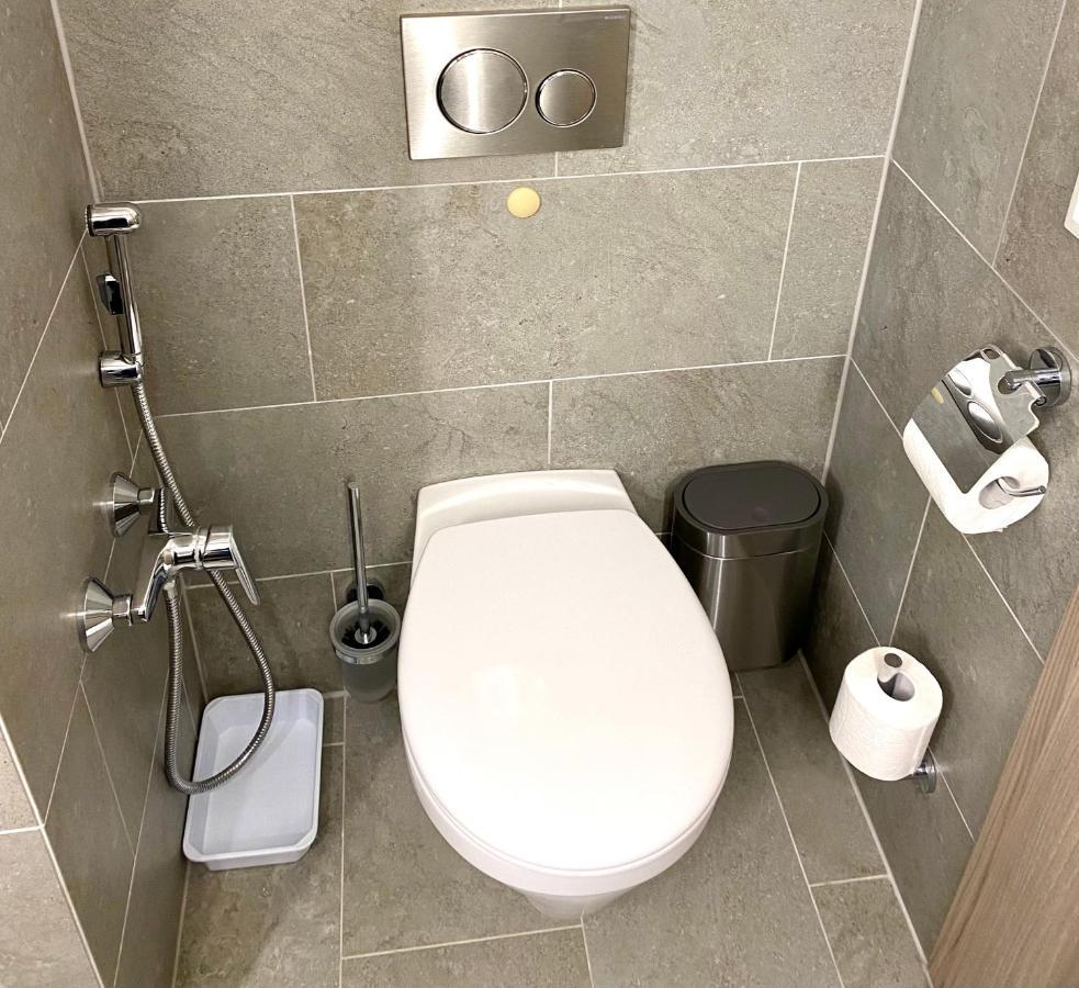 Atrium Apartman Heviz Mit Panoramaterrasse Und Tiefgarage Bagian luar foto