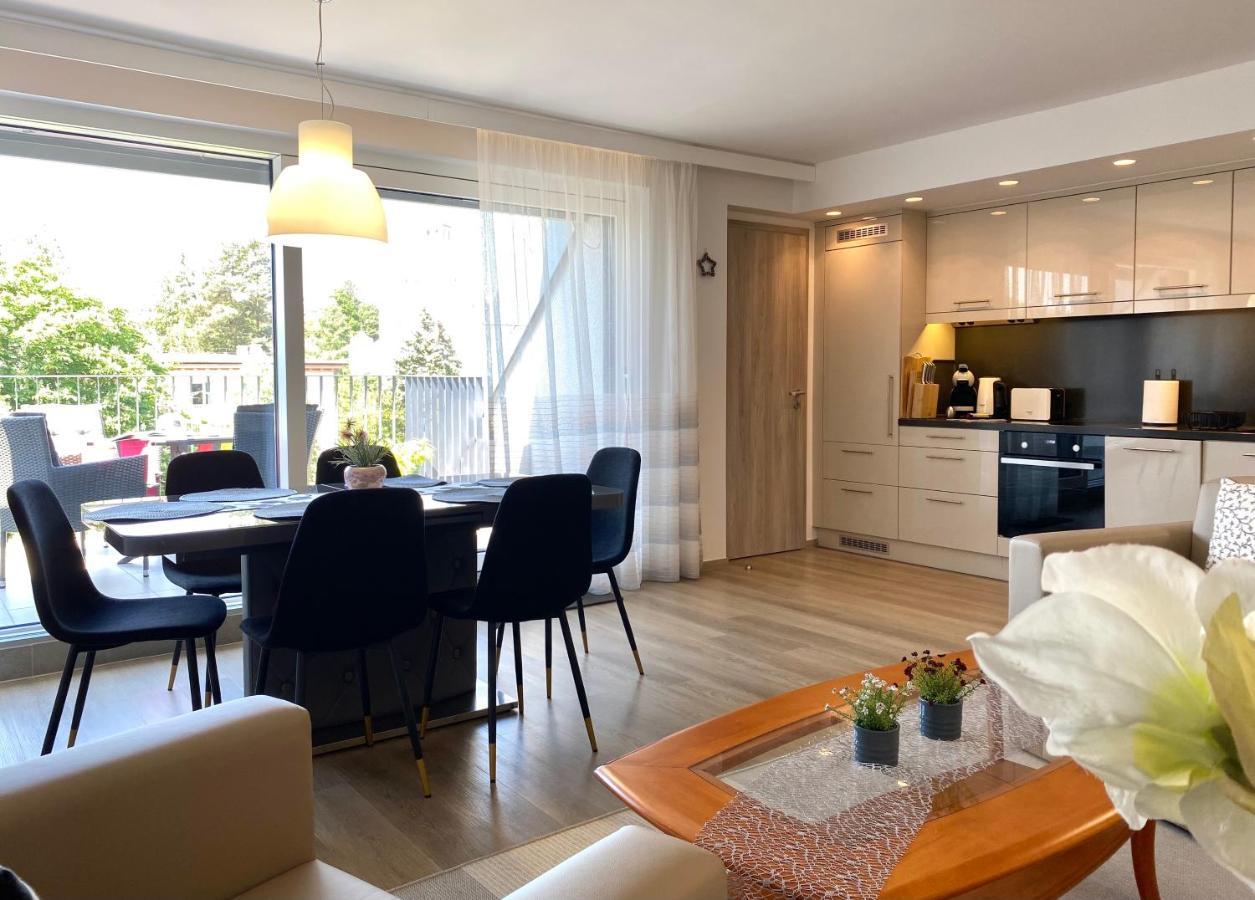 Atrium Apartman Heviz Mit Panoramaterrasse Und Tiefgarage Bagian luar foto