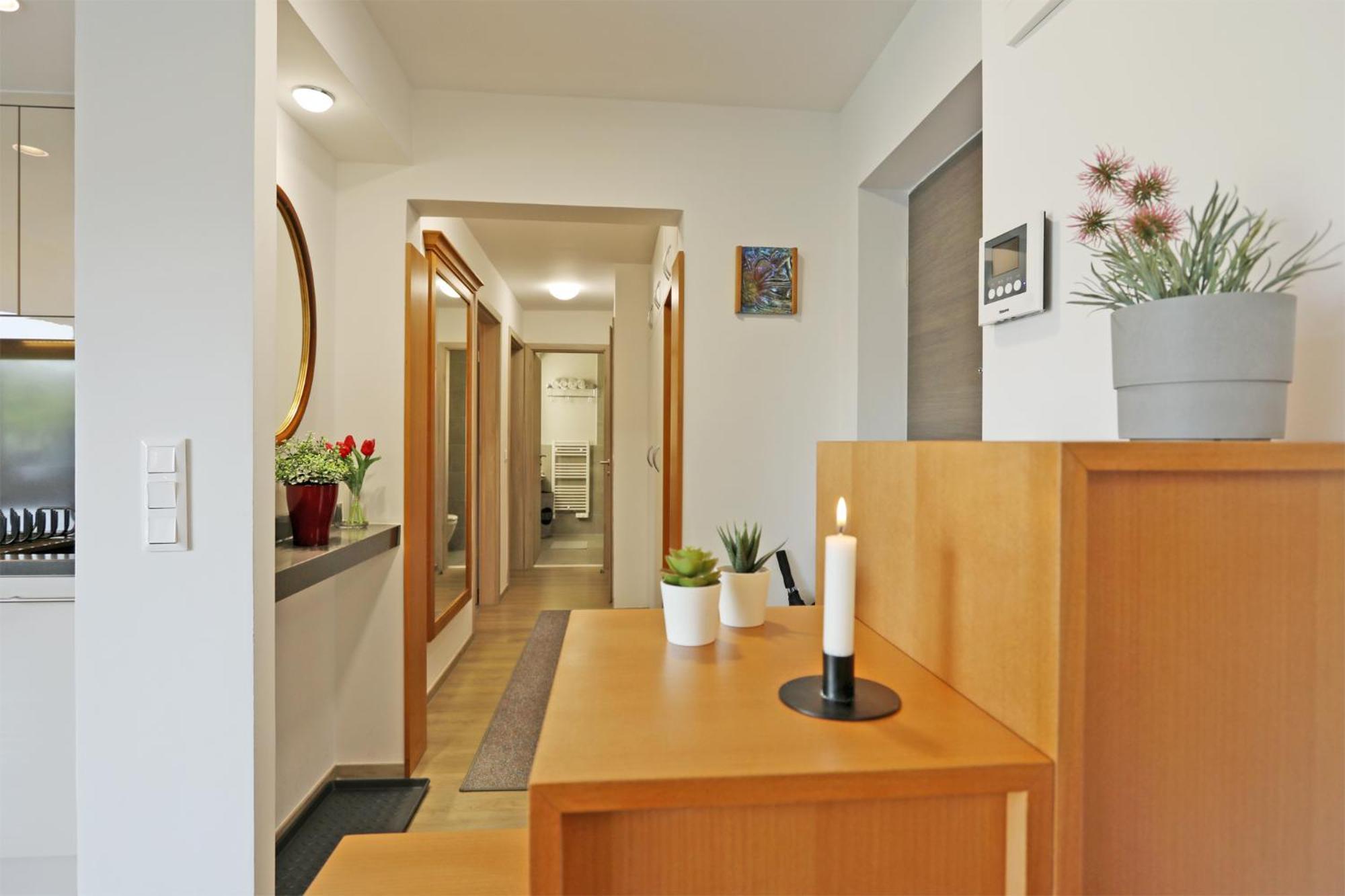 Atrium Apartman Heviz Mit Panoramaterrasse Und Tiefgarage Bagian luar foto