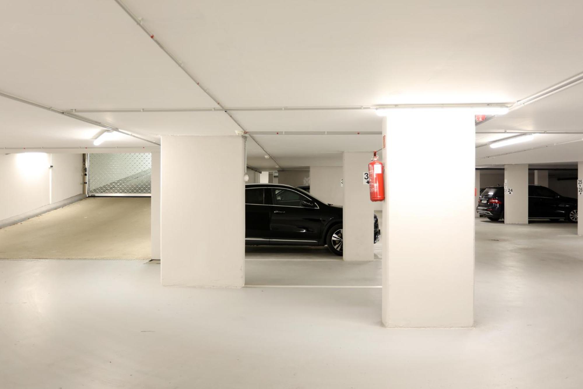 Atrium Apartman Heviz Mit Panoramaterrasse Und Tiefgarage Bagian luar foto